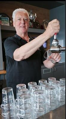 CLOSE UP met John Plasmeijer: 'Holle bitterballen en een verloren patroonheilige'